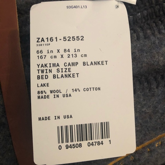 Pendleton blanket and leather carrier - Picture 5 of 5